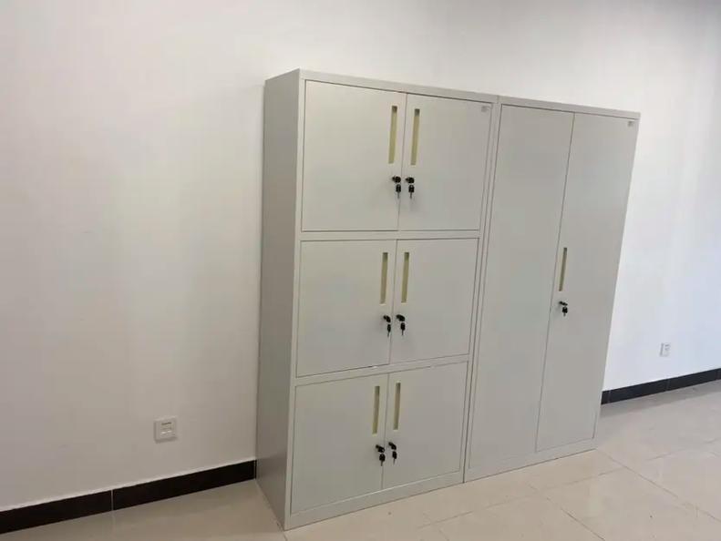 杭州二手辦公家具倉庫展廳實(shí)拍 6000m2空間與專業(yè)安裝服務(wù)一探究竟